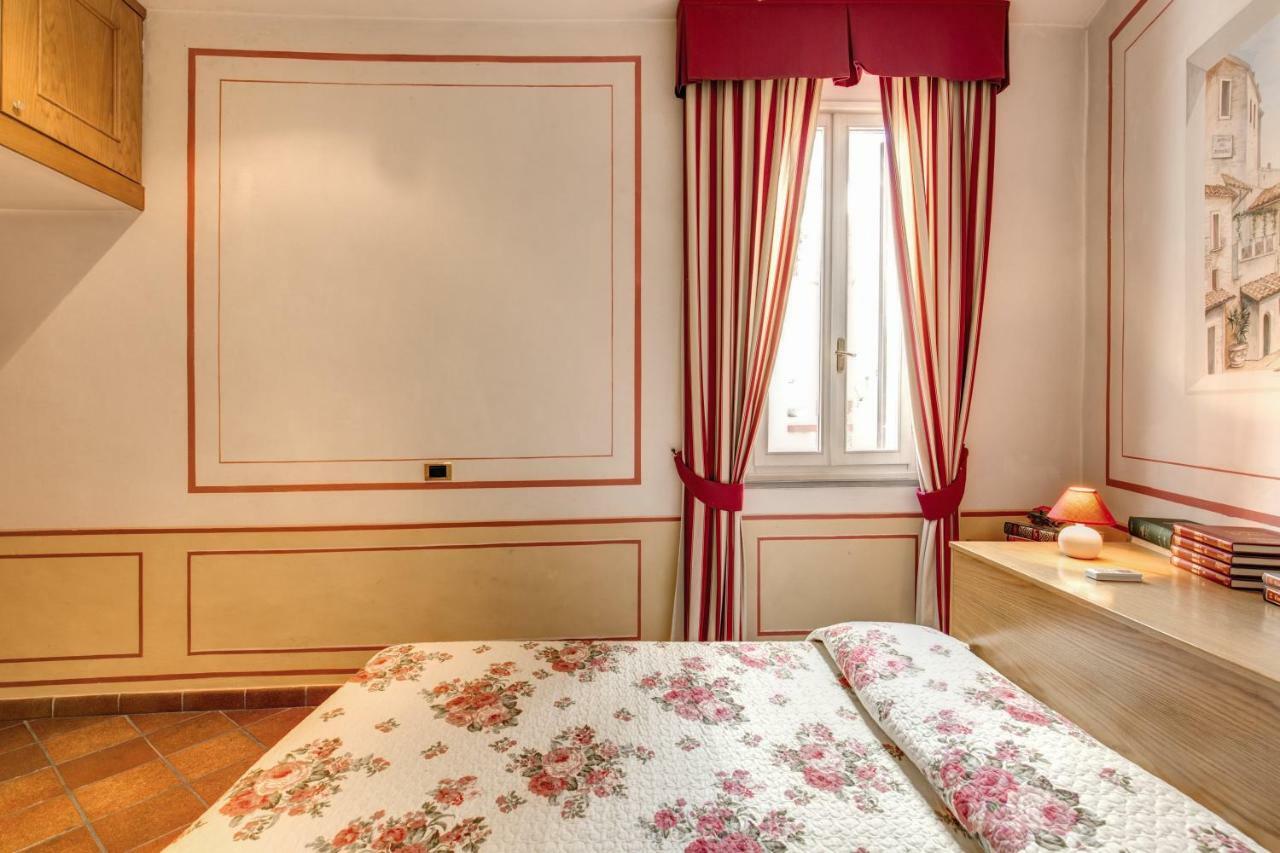 ローマLovely Flat By The Trevi Fountainアパートメント エクステリア 写真